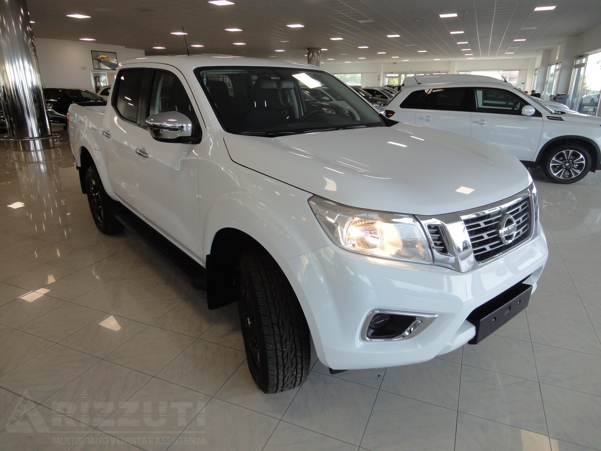 NISSAN NAVARA DOPPIA CABINA N-CONNECTA 2.3 dCI 163cv 4WD - Autorizzuti