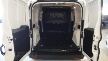 FIAT DOBLO' CARGO MAXI LH1 LOUNGE 1.6 MJ 105cv 3 Posti Clima Paratia  lastrata S&S E6D-Final - Autorizzuti